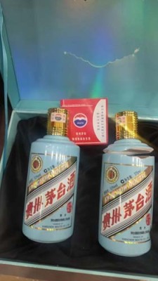 上海附近30年茅台酒瓶联系电话