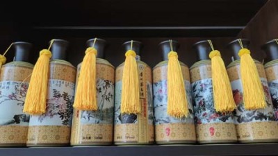 常州本地50年茅台酒瓶多少钱一个