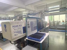 深圳废旧叉车回收诚信上门回收螺杆式冷水机联系电话