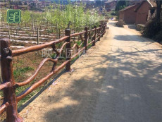 厚街镇仿木栏杆专业师傅施工