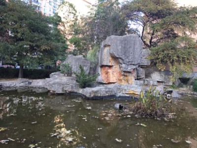 试验区水泥假山专业师傅施工