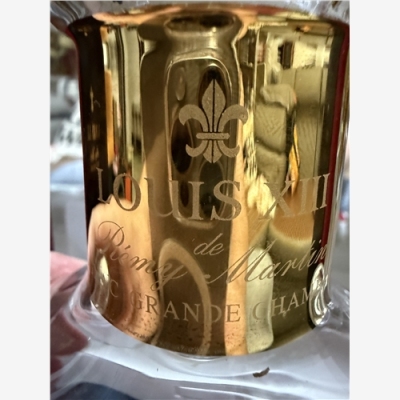 南京新款李察酒瓶回收现款回收