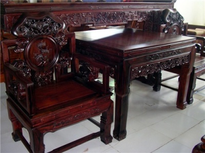 宝山区回收二手红木家具 红木花架回收 摆件