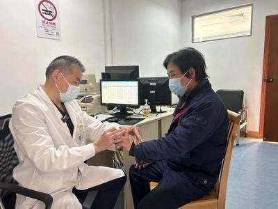 上海华山医院皮肤科专家魏明辉代挂号24小时响应