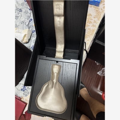 海南茅台30年酒瓶回收真诚回收