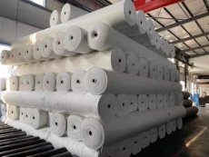 山东涤纶长纤土工布500g用于垃圾填埋场