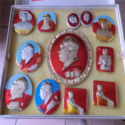 民国老徽章常年收购 张家港旧像章回收