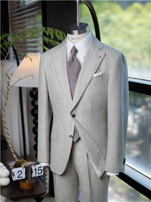 探寻信誉好的男士西装定制店，价格与品质如何权衡