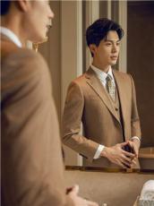 权威认证品质优、个性定制方案多、价格合理性价比高——教育机构老师西装定制公司分享