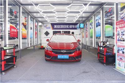 解读高中毕业学汽车配件管理、钣金喷涂及汽修专业学校如何选择