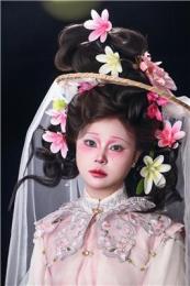 靠谱化妆培训课机构推荐，了解附近成人零基础培训班的价格与口碑