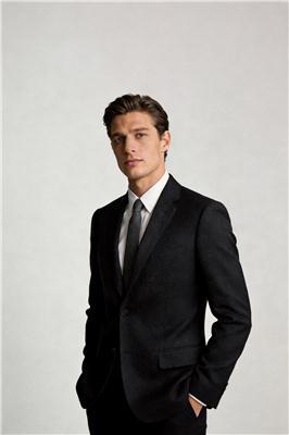 揭秘靠谱的商务西装定制品牌，价格与服务综合考量怎么选