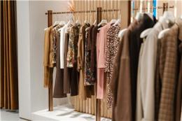 有实力的IRENELUFT品牌和其他品牌对比如何，怎么收费