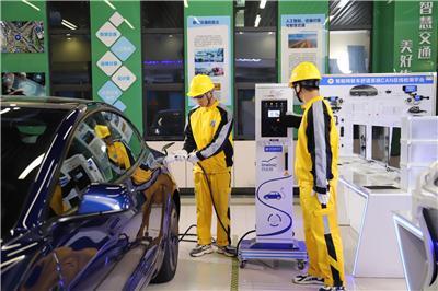 解读想进本地新能源车企工作，培训学校怎么收费