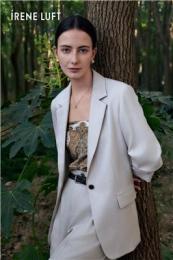 探讨适合职场社交日常切换的女装品牌，怎么选择更靠谱