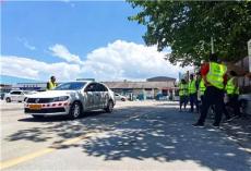 探寻昆西驾校，是否有理论培训、良好信誉和相关认证